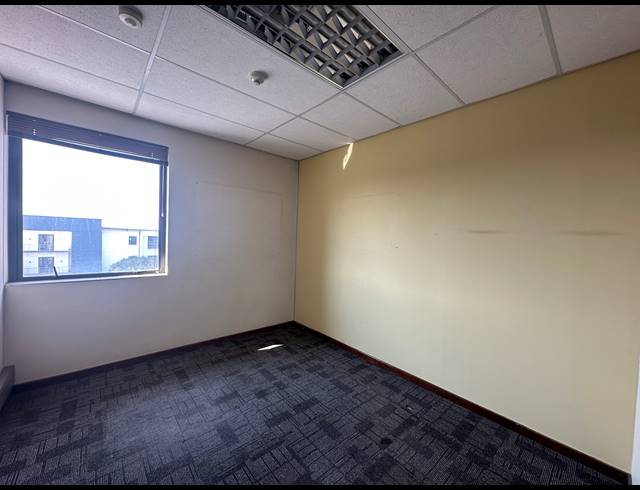 432M² OFFICE TO LET IN ECO PARK ESTATE